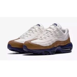 Air max 95 premium men’s size 9